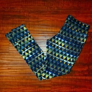 Mossimo patterned leggings size M